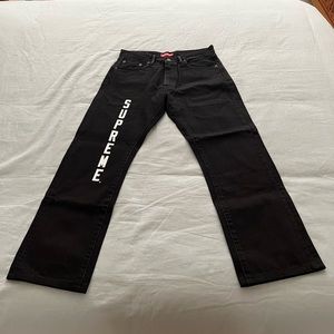 Supreme x Levi’s Straight Fit Jeans